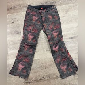 686 Rose Camo Women’s Snowboard Pants M